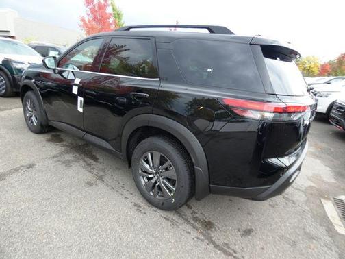 2025 Nissan Pathfinder SV 4WD