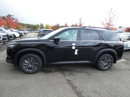 2025 Nissan Pathfinder SV 4WD