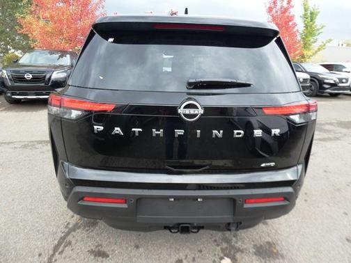 2025 Nissan Pathfinder SV 4WD