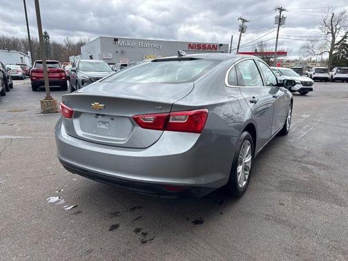 Sterling Gray Metallic 2023 Chevrolet Malibu FWD 1LT