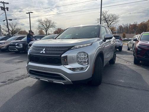 2024 Mitsubishi Outlander 