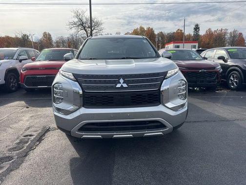 2024 Mitsubishi Outlander 
