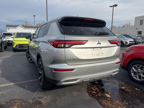 2024 Mitsubishi Outlander 