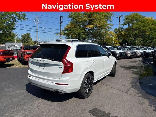 2020 Volvo XC90 T6 Momentum