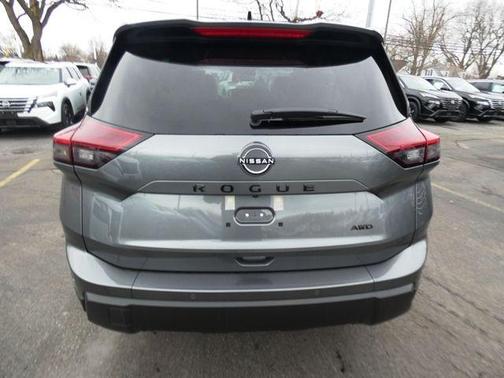 2026 Nissan Rogue Dark Armor