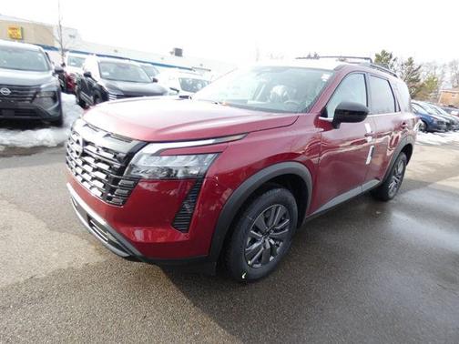 2026 Nissan Pathfinder SV