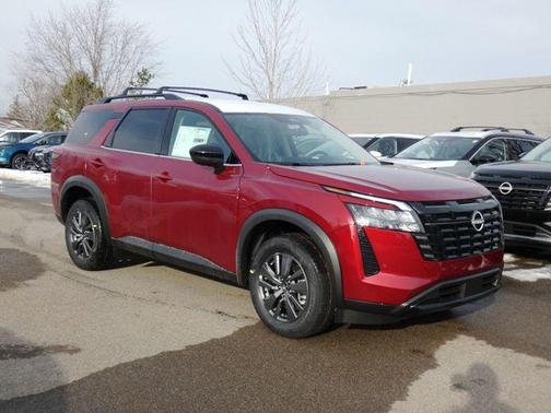 2026 Nissan Pathfinder SV