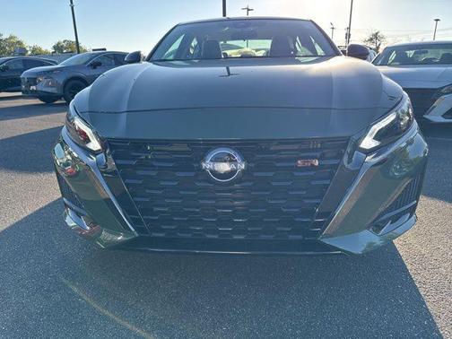 2025 Nissan Altima SR FWD