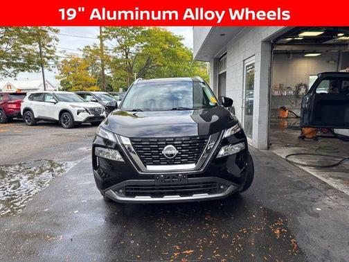 2022 Nissan Rogue SL