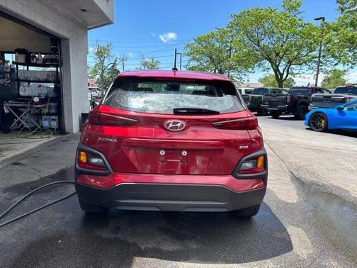 Pulse Red 2021 Hyundai KONA SE