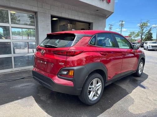 Pulse Red 2021 Hyundai KONA SE
