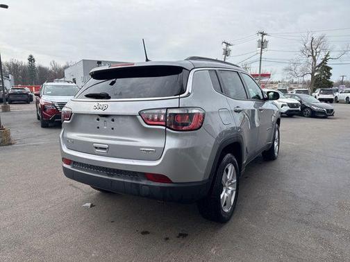Billet Silver Metallic Clearcoat 2022 Jeep Compass Latitude