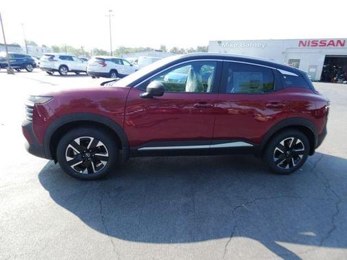 2025 Nissan Kicks SV