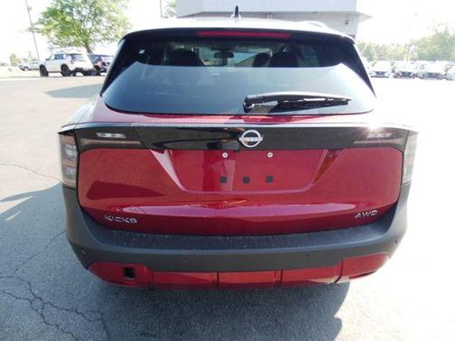 2025 Nissan Kicks SV