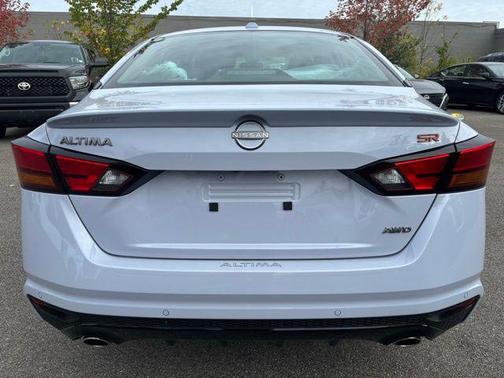 2025 Nissan Altima SR AWD