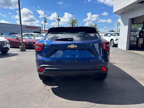 Blue Glow Metallic 2024 Chevrolet Trax LS