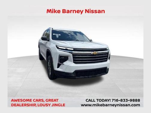 Summit White 2026 Chevrolet Traverse LT