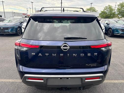 Deep Ocean Blue Pearl 2026 Nissan Pathfinder Platinum