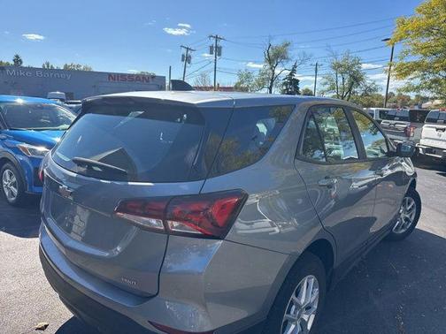 2023 Chevrolet Equinox LS