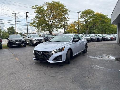2024 Nissan Altima SR Intelligent AWD