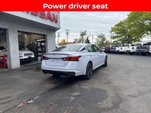 2024 Nissan Altima SR Intelligent AWD