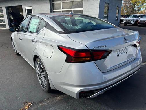 2025 Nissan Altima 2.5 SL