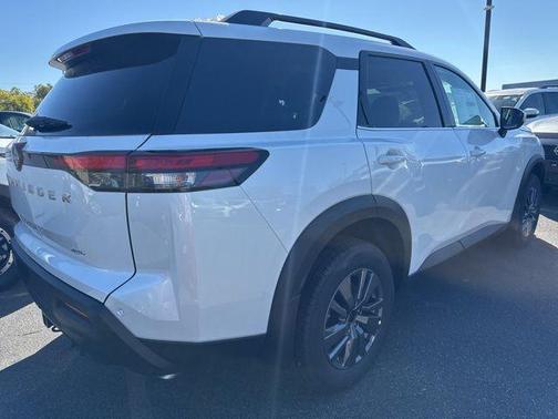 2025 Nissan Pathfinder SV 4WD