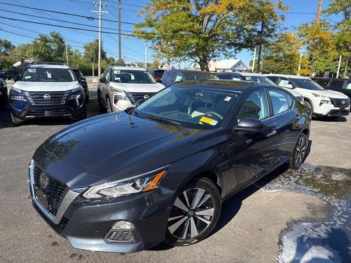 2021 Nissan Altima 2.5 SV