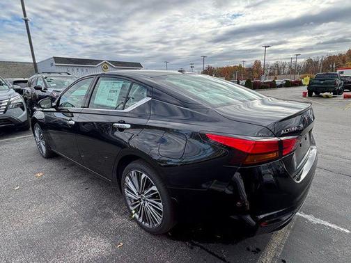 2025 Nissan Altima 2.5 SL