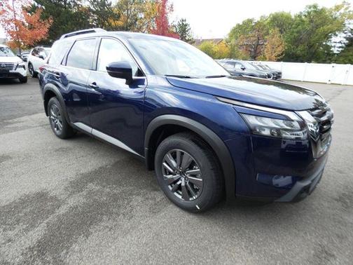 2025 Nissan Pathfinder SV 4WD