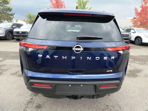 2025 Nissan Pathfinder SV 4WD
