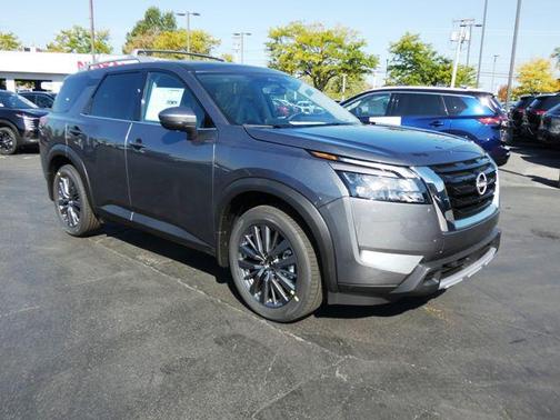 2025 Nissan Pathfinder SL 4WD