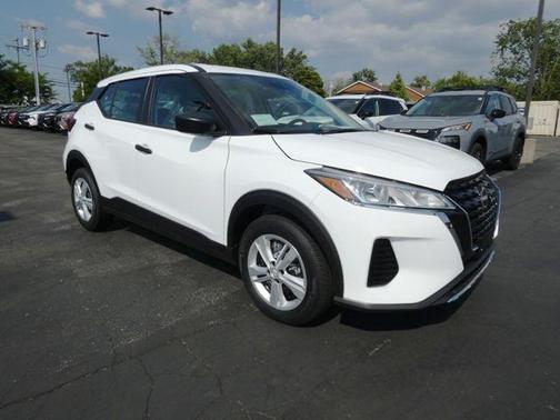 2025 Nissan Kicks S