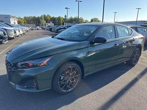 2025 Nissan Altima SR AWD