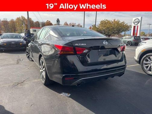 2020 Nissan Altima SR FWD