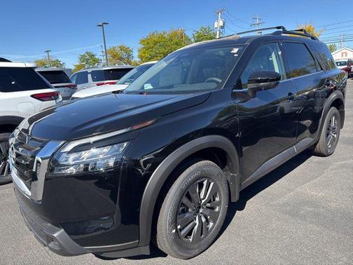 2025 Nissan Pathfinder SV 4WD