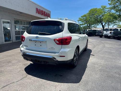 Pearl White Tricoat 2020 Nissan Pathfinder Platinum 4WD