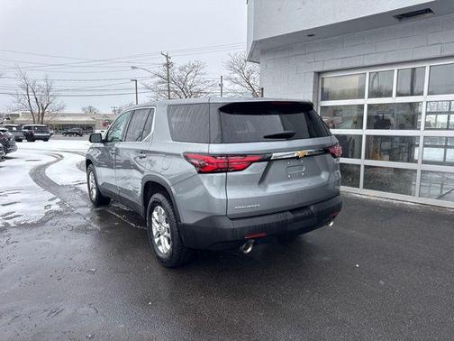2023 Chevrolet Traverse LS