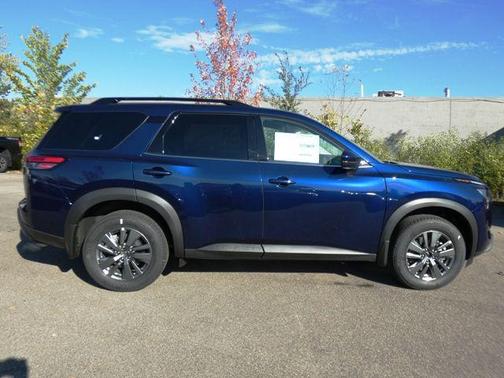 2025 Nissan Pathfinder SV 4WD