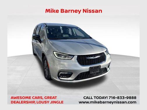 2024 Chrysler Pacifica Hybrid Select