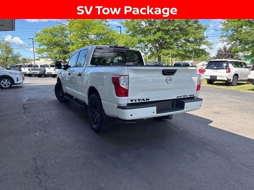 2024 Nissan Titan SV