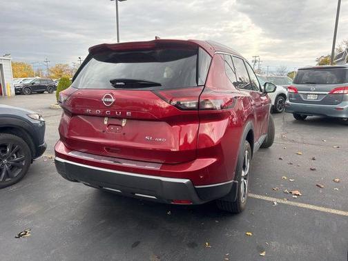 2024 Nissan Rogue SL