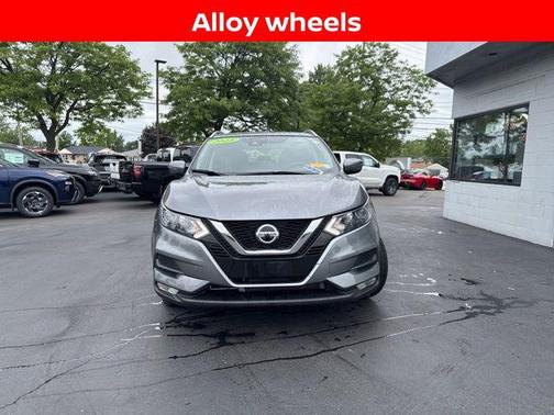 2022 Nissan Rogue Sport SV