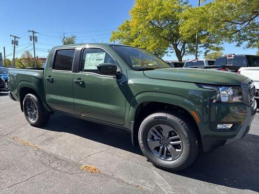 2025 Nissan Frontier SV