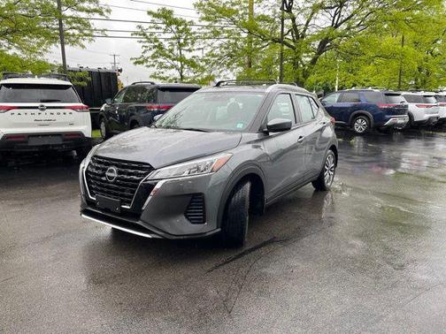 2023 Nissan Kicks SV