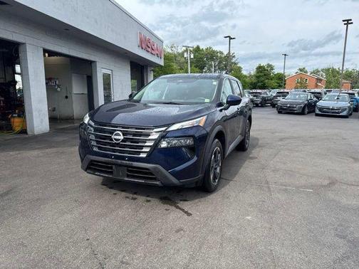 Deep Ocean Blue Pearl 2025 Nissan Rogue SV