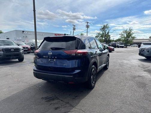 Deep Ocean Blue Pearl 2025 Nissan Rogue SV