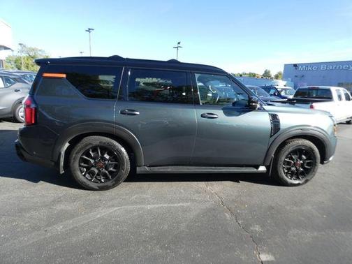 2025 Nissan Armada PRO-4X 4WD