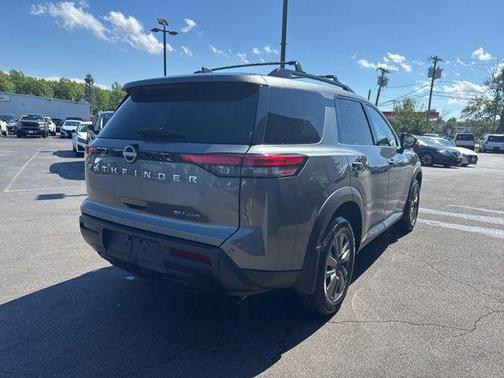 Gun Metallic 2022 Nissan Pathfinder SV 4WD