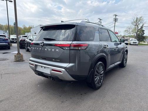 Gun Metallic 2025 Nissan Pathfinder SL 4WD